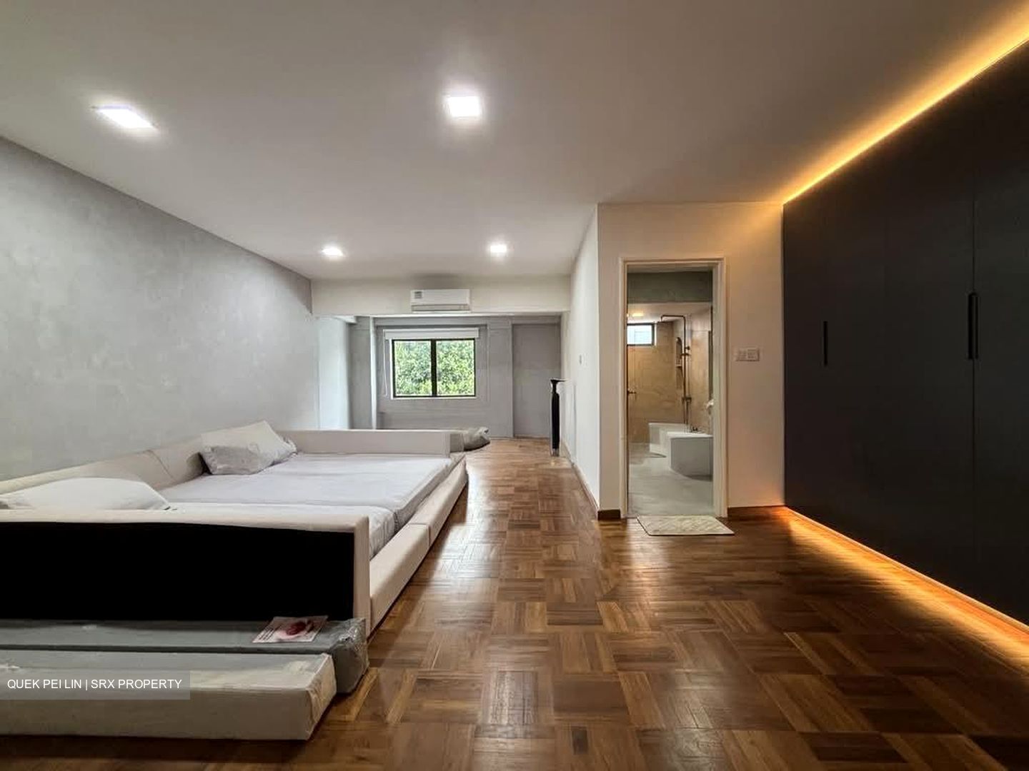 East Coast Avenue (D15), Terrace #570262991
